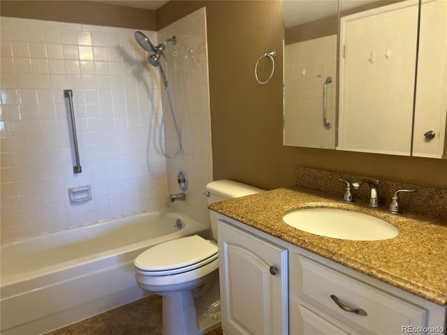 13850 E Marina Drive 612, Aurora, CO 80014