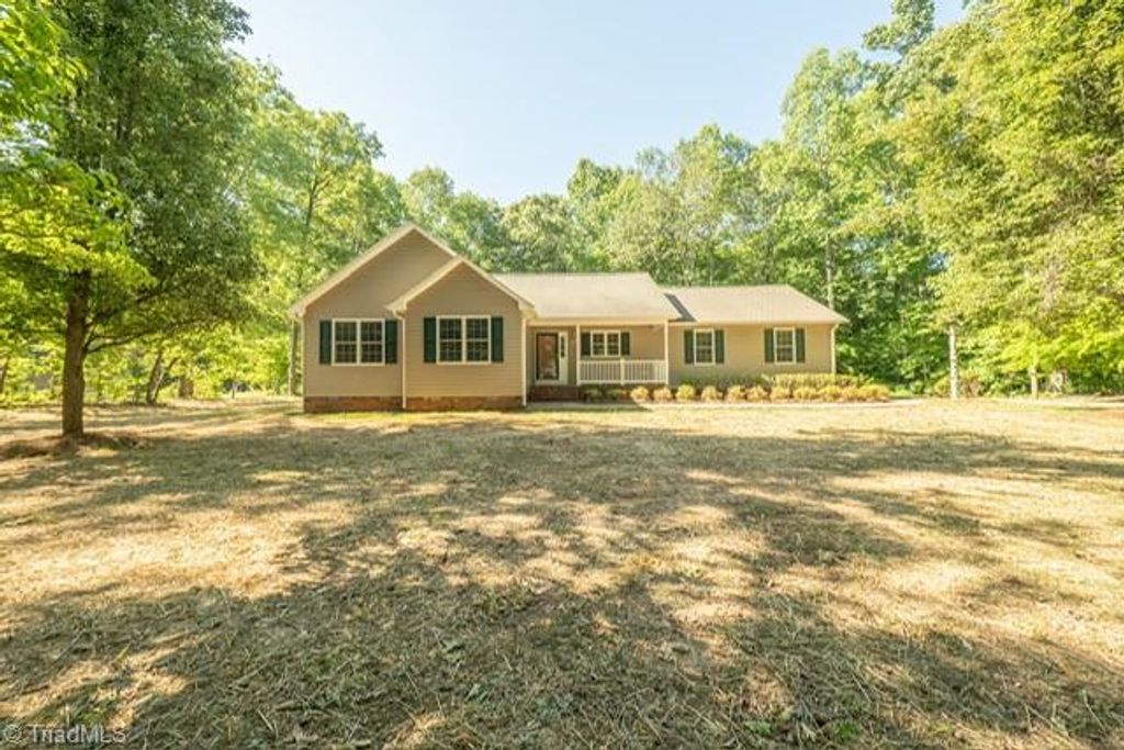 3913 Level Plains Road, Sophia, NC 27350
