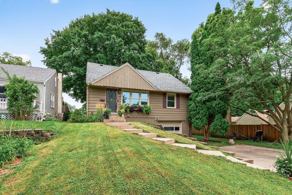 3508 Xenia Avenue N, Crystal, MN 55422