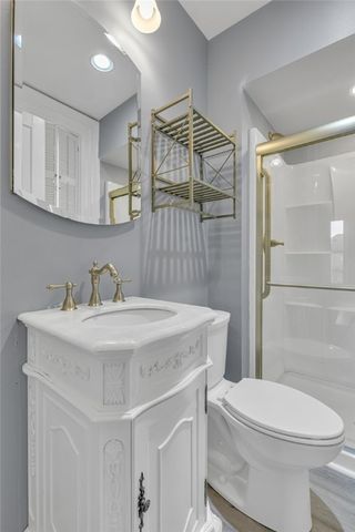 235 College Ave, Beaver, PA 15009