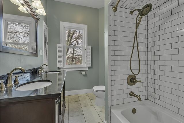 235 College Ave, Beaver, PA 15009