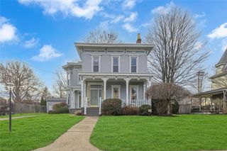 235 College Ave, Beaver, PA 15009