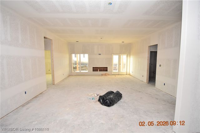 2042 Prairie Fire Drive, Sallisaw, OK 74955