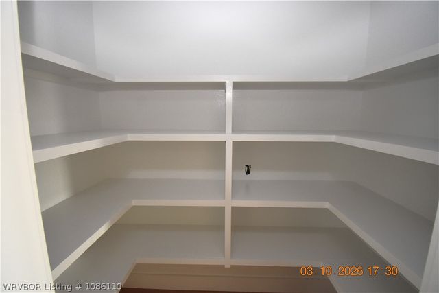 2042 Prairie Fire Drive, Sallisaw, OK 74955