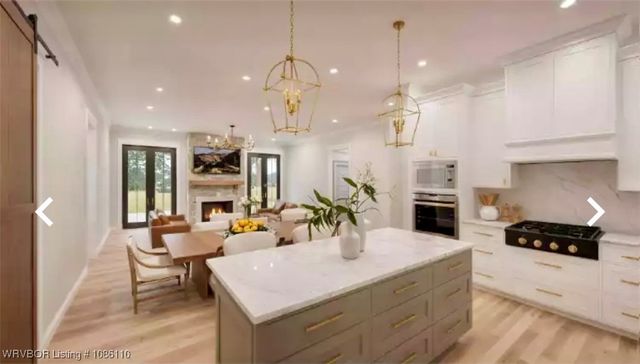 2042 Prairie Fire Drive, Sallisaw, OK 74955