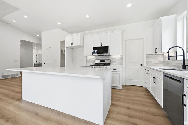 489 E 7800 S, Midvale, UT 84047