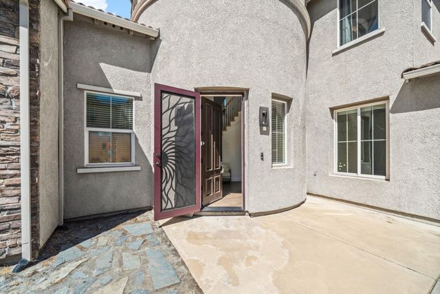 6517 Vilamoura Way, Elk Grove, CA 95757