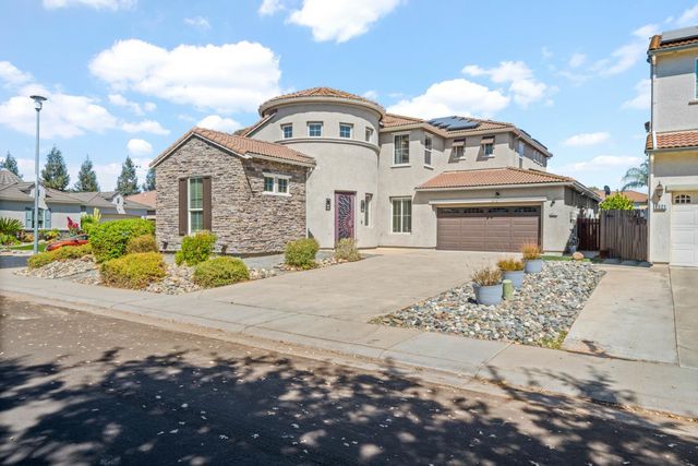 6517 Vilamoura Way, Elk Grove, CA 95757