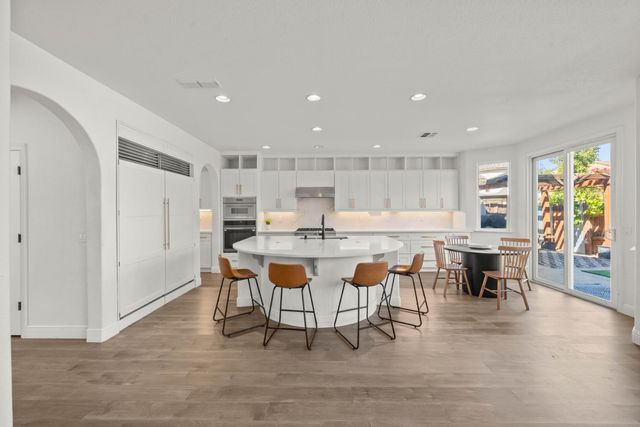 6517 Vilamoura Way, Elk Grove, CA 95757