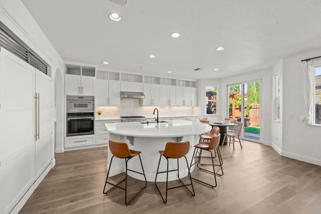 6517 Vilamoura Way, Elk Grove, CA 95757