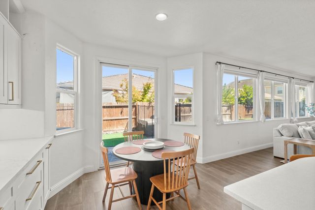 6517 Vilamoura Way, Elk Grove, CA 95757