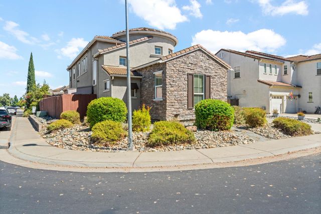 6517 Vilamoura Way, Elk Grove, CA 95757