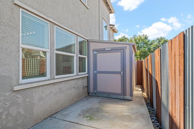 6517 Vilamoura Way, Elk Grove, CA 95757