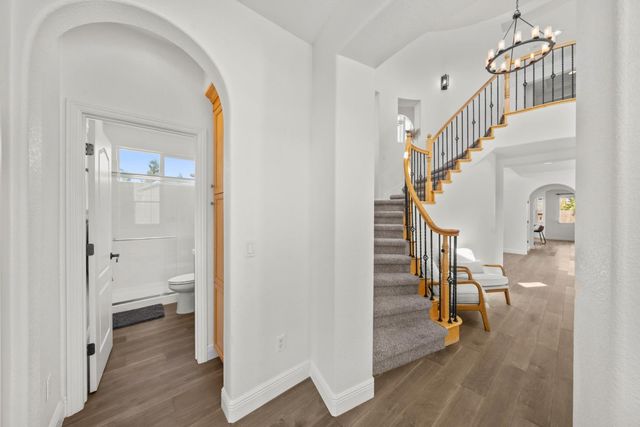 6517 Vilamoura Way, Elk Grove, CA 95757