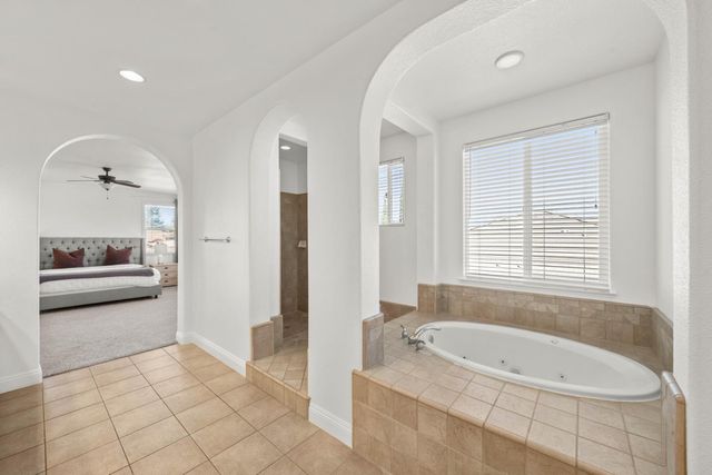 6517 Vilamoura Way, Elk Grove, CA 95757