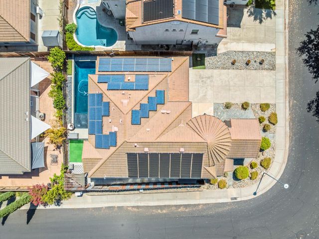 6517 Vilamoura Way, Elk Grove, CA 95757