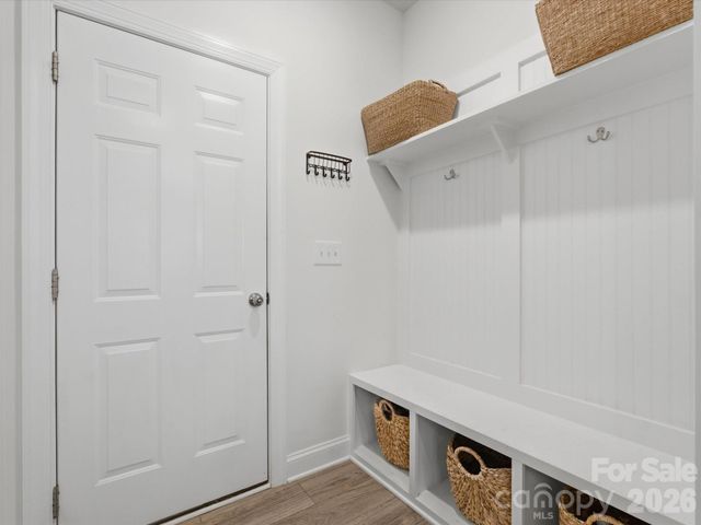 6024 Hampstead Pond Lane, Matthews, NC 28105