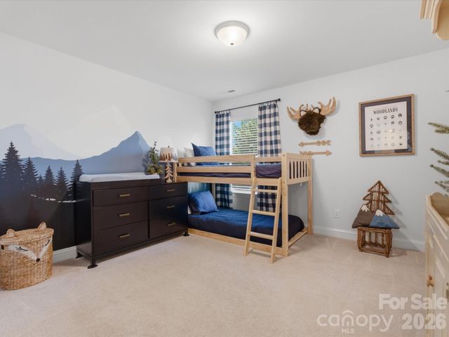 6024 Hampstead Pond Lane, Matthews, NC 28105