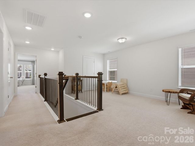 6024 Hampstead Pond Lane, Matthews, NC 28105
