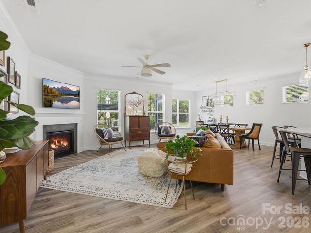 6024 Hampstead Pond Lane, Matthews, NC 28105