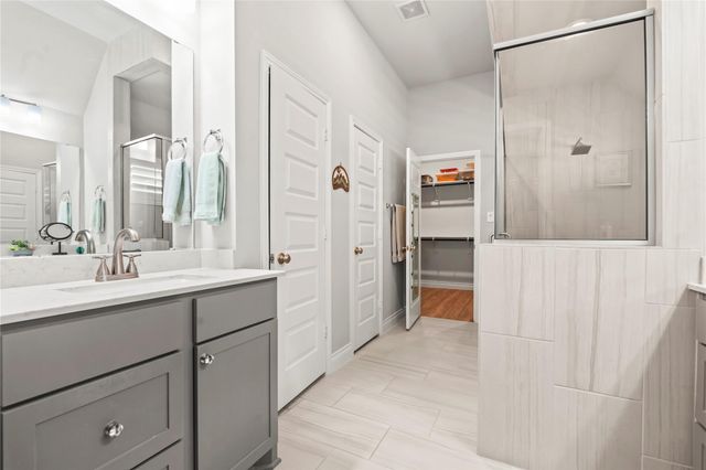 242 Crest Sights Drive, Montgomery, TX 77316