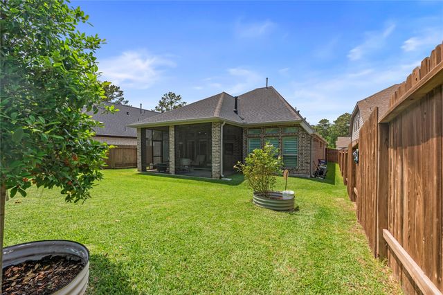 242 Crest Sights Drive, Montgomery, TX 77316