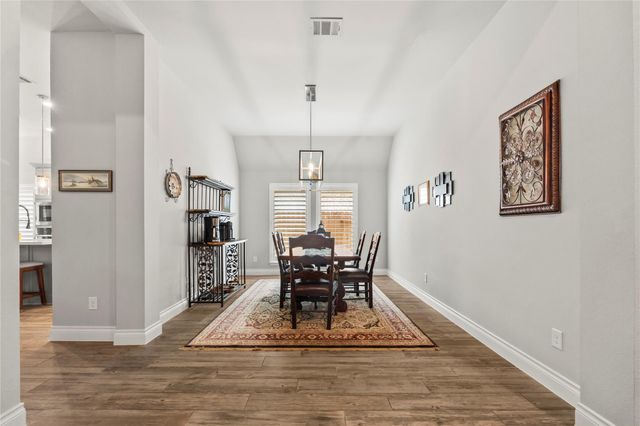 242 Crest Sights Drive, Montgomery, TX 77316