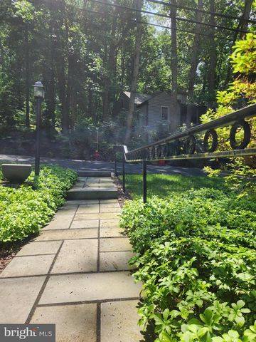 419 LANCASTER AVE, Mount Gretna, PA 17064