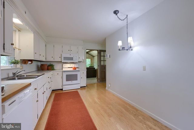 419 LANCASTER AVE, Mount Gretna, PA 17064