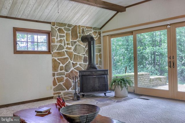 419 LANCASTER AVE, Mount Gretna, PA 17064