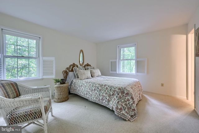 419 LANCASTER AVE, Mount Gretna, PA 17064