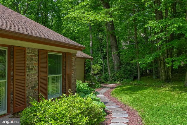 419 LANCASTER AVE, Mount Gretna, PA 17064