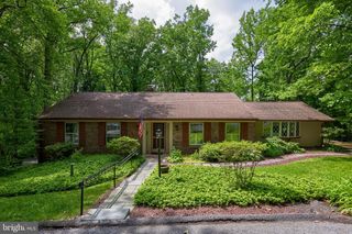 419 LANCASTER AVE, Mount Gretna, PA 17064