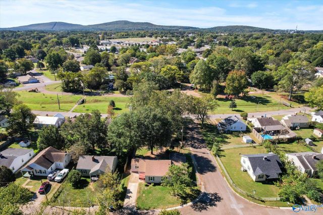 3929 SW Cypress Avenue, Huntsville, AL 35805