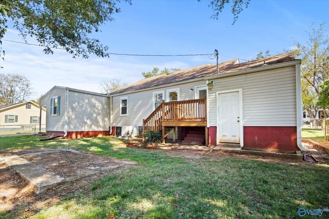 3929 SW Cypress Avenue, Huntsville, AL 35805