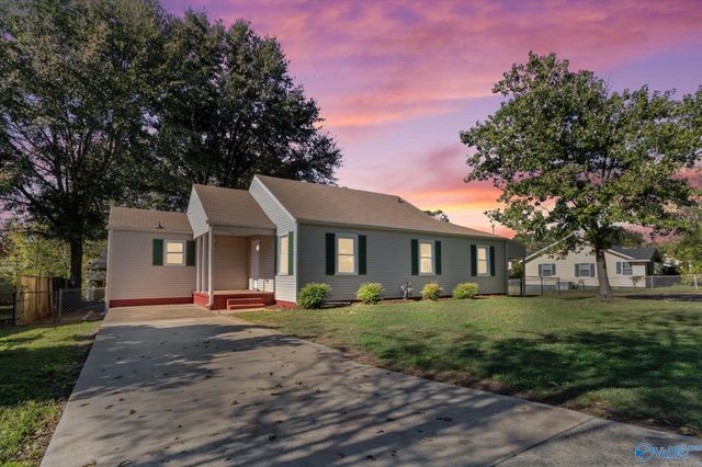 3929 SW Cypress Avenue, Huntsville, AL 35805