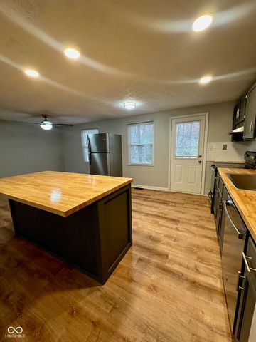 5847 Lakeland Drive, Indianapolis, IN 46220