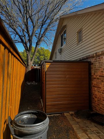 2132 Wheaton Drive, Richardson, TX 75081