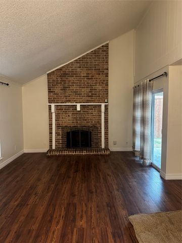 2132 Wheaton Drive, Richardson, TX 75081