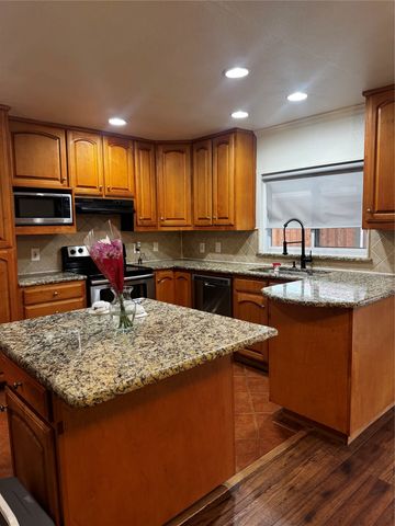 2132 Wheaton Drive, Richardson, TX 75081