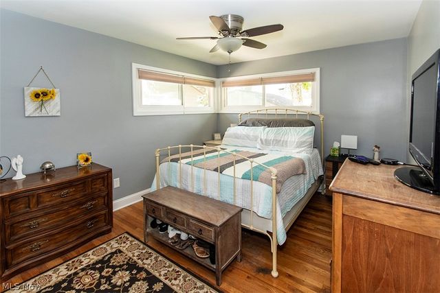 22276 Sandy Lane, Fairview Park, OH 44126
