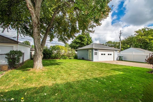 22276 Sandy Lane, Fairview Park, OH 44126
