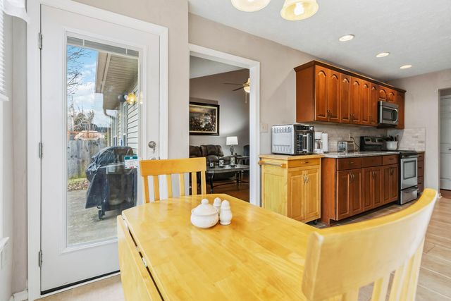 996 Wedgewood Road, Lexington, KY 40514