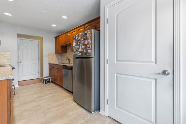 996 Wedgewood Road, Lexington, KY 40514