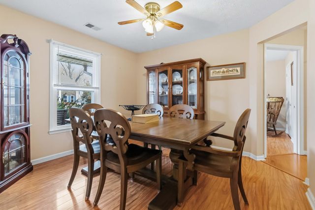 996 Wedgewood Road, Lexington, KY 40514