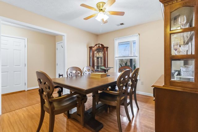 996 Wedgewood Road, Lexington, KY 40514