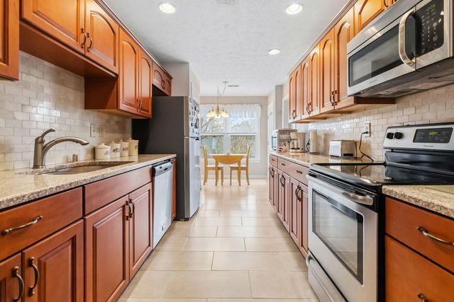 996 Wedgewood Road, Lexington, KY 40514