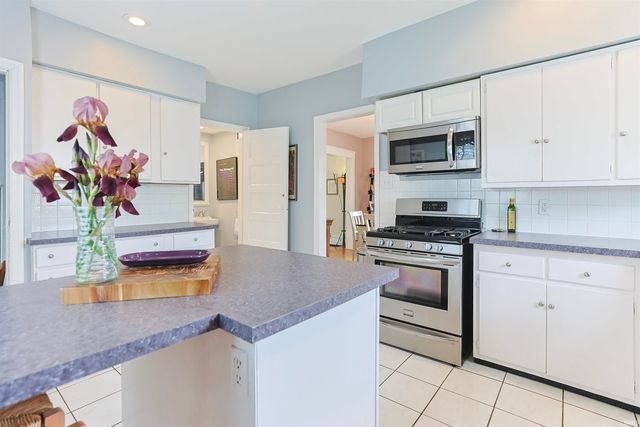 1003 Riverside Drive, South Bend, IN 46616