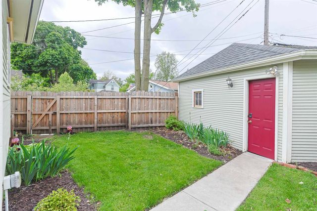 1003 Riverside Drive, South Bend, IN 46616