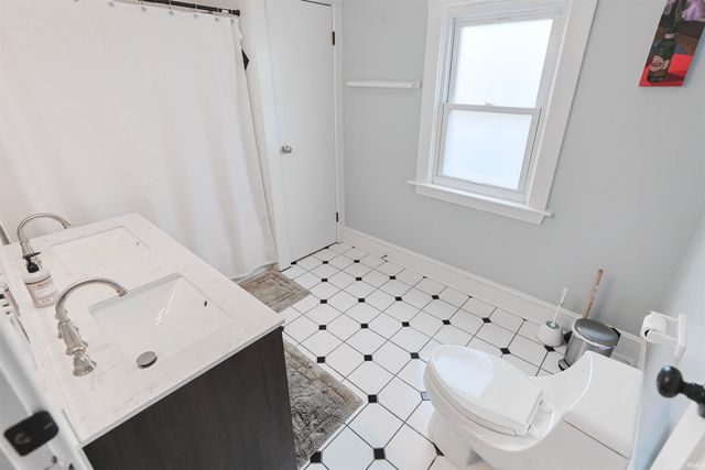 1003 Riverside Drive, South Bend, IN 46616